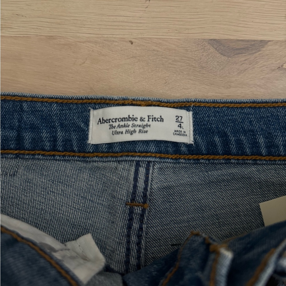 Abercrombie & fitch NWT women’s ankle straight ultra high rise jeans - Picture 5 of 13
